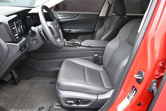 Used 2025 Lexus NX 250 FWD w/ Towing Package (2000 Lbs) image 12