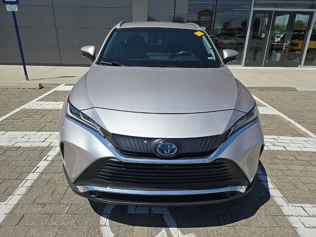 Used 2021 Toyota Venza Limited AWD/4WD image 2