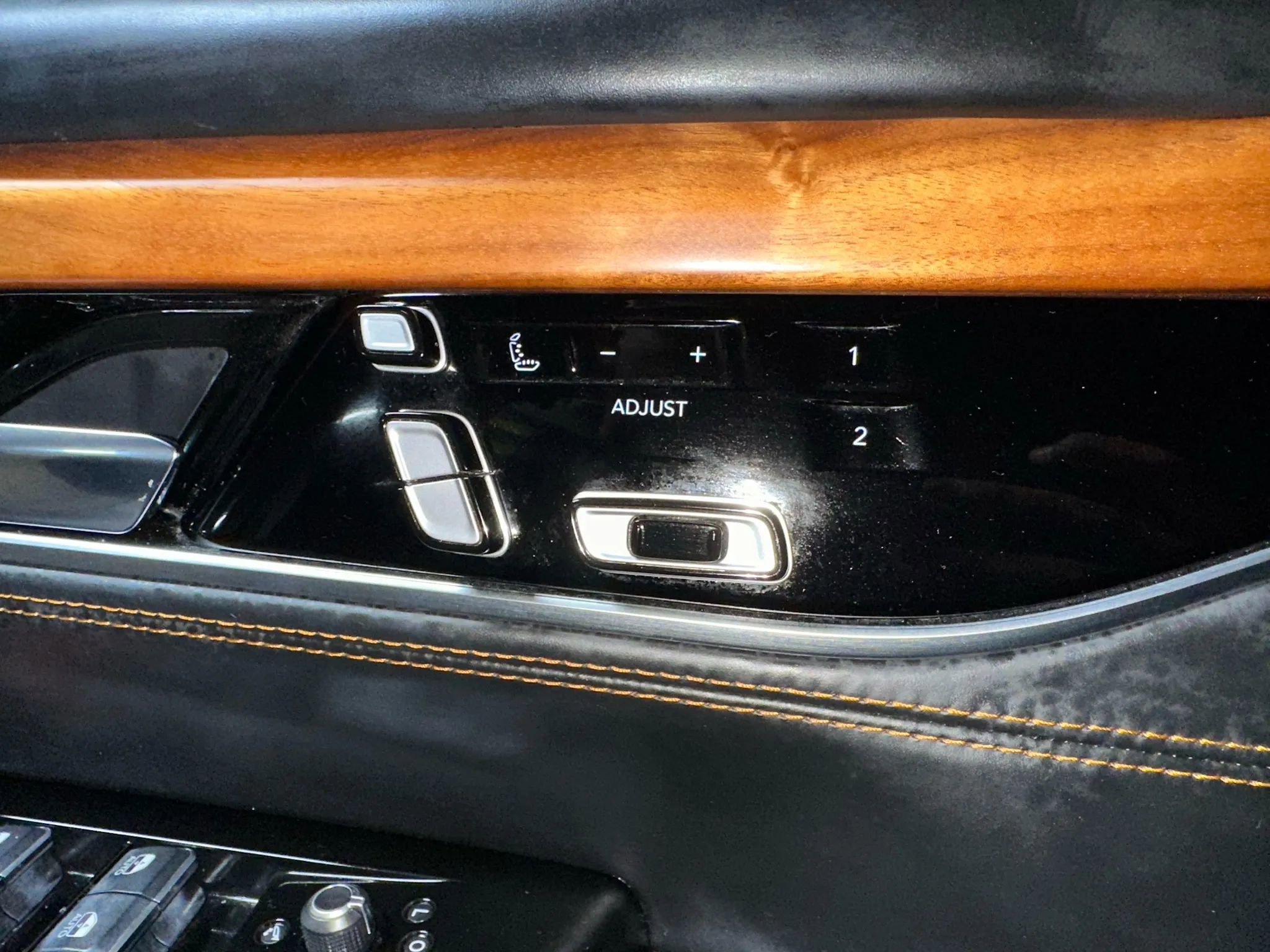 Used 2022 Jeep Grand Wagoneer Series III image 29