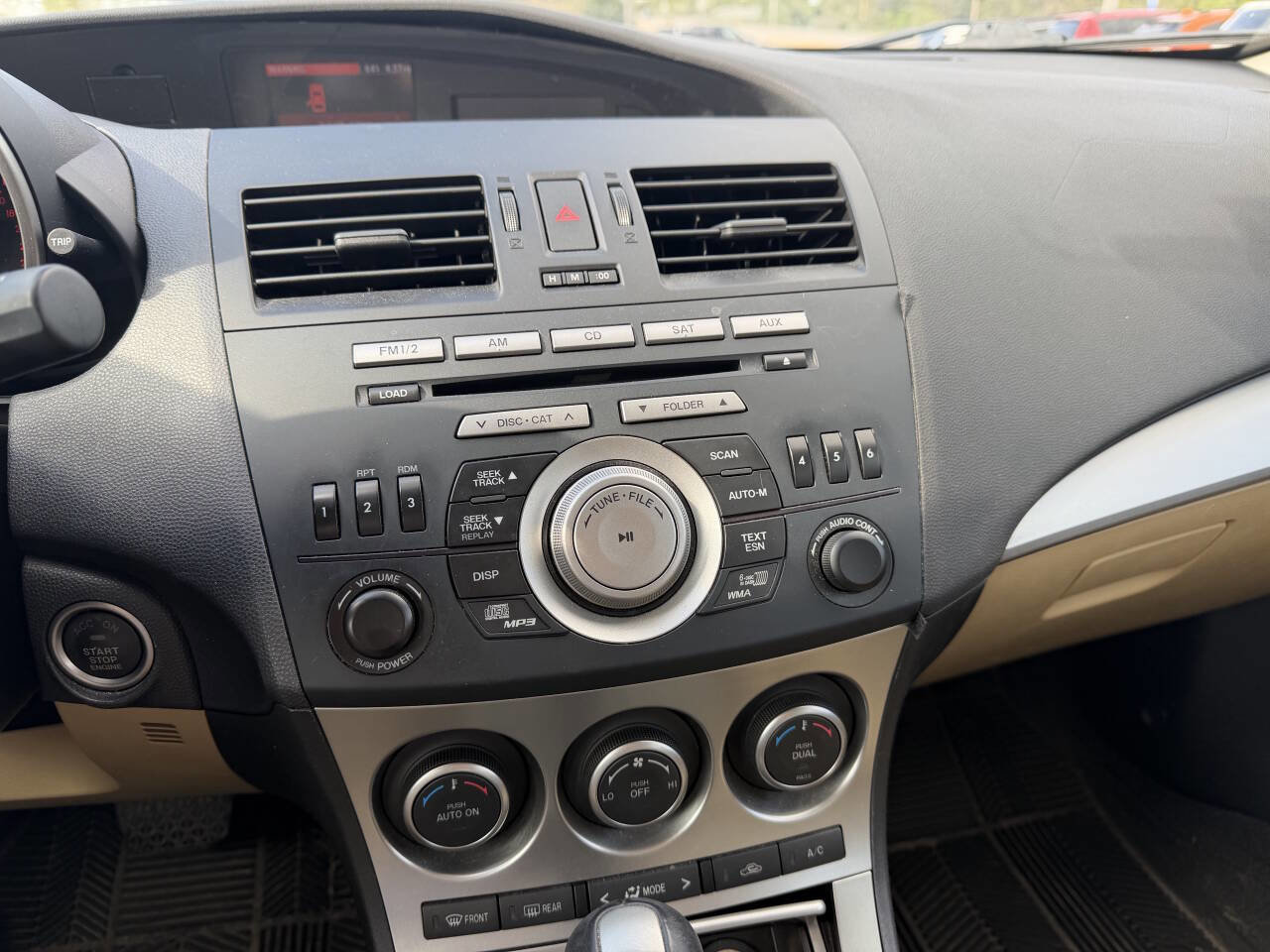 Used 2011 MAZDA MAZDA3 s Grand Touring w/ Tech Pkg FWD image 23