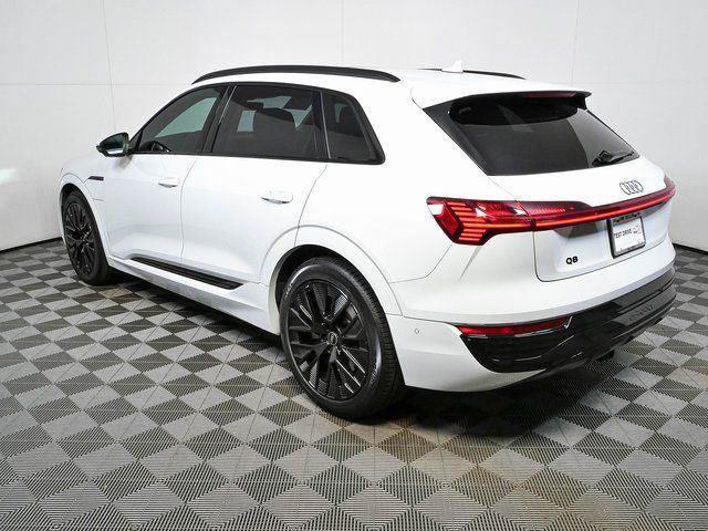 Used 2024 Audi Q8 e-tron Premium Plus AWD/4WD image 32
