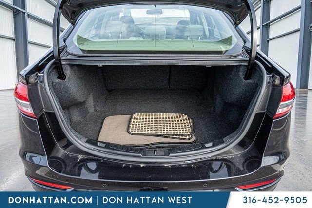 Used 2020 Ford Fusion SE w/ Fleet SE Value Package image 32