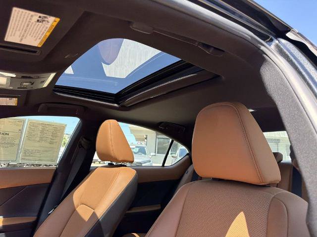Used 2023 Lexus IS 300 w/ Comfort Package RWD image 17