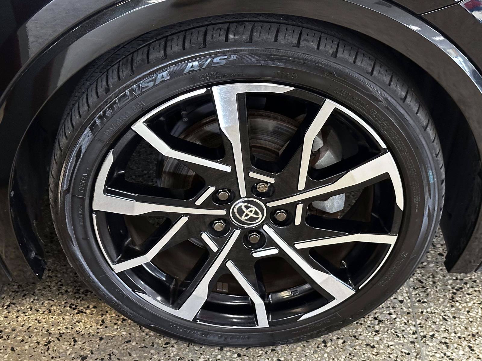 Certified 2024 Toyota Prius Prime FWD image 12