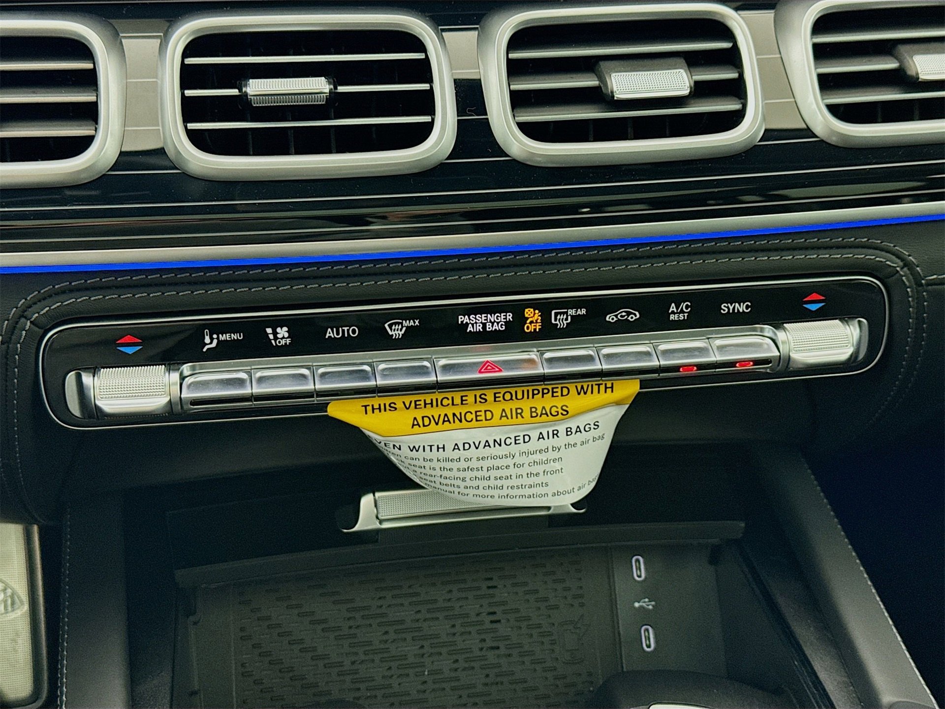 New 2026 Mercedes-Benz Maybach GLS 600 4MATIC image 17