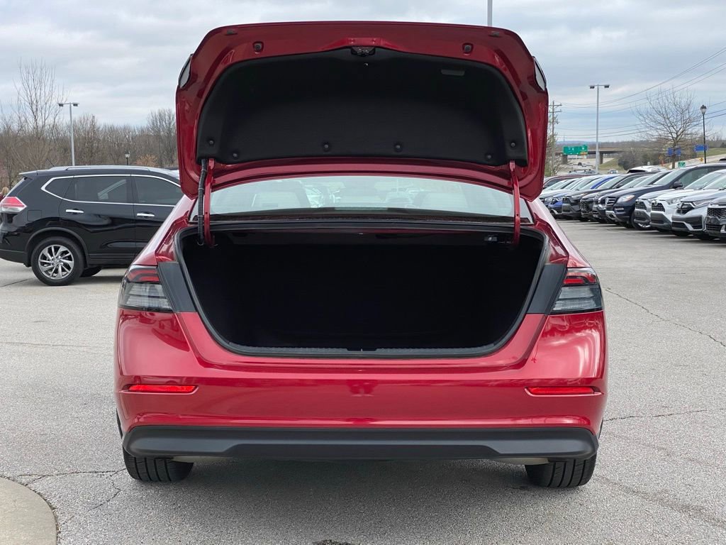 Used 2024 Honda Accord LX image 7