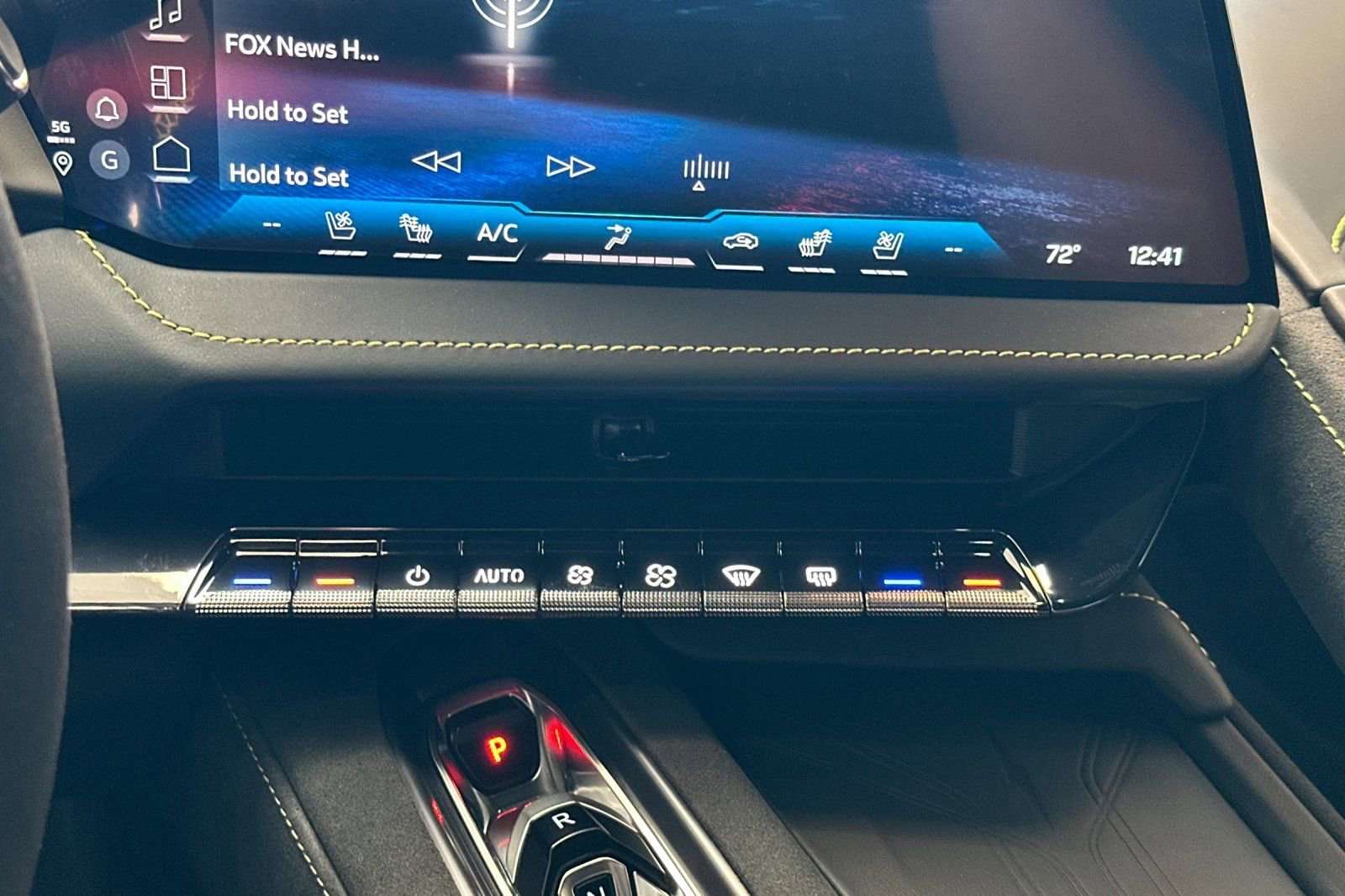 New 2026 Chevrolet Corvette Stingray Premium Cpe w/ Z51 Performance Package image 16