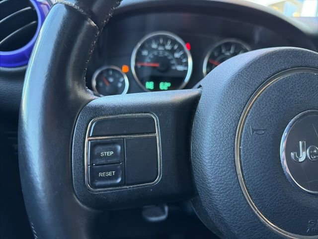 Used 2013 Jeep Wrangler Rubicon w/ PWR Convenience Group AWD/4WD image 27