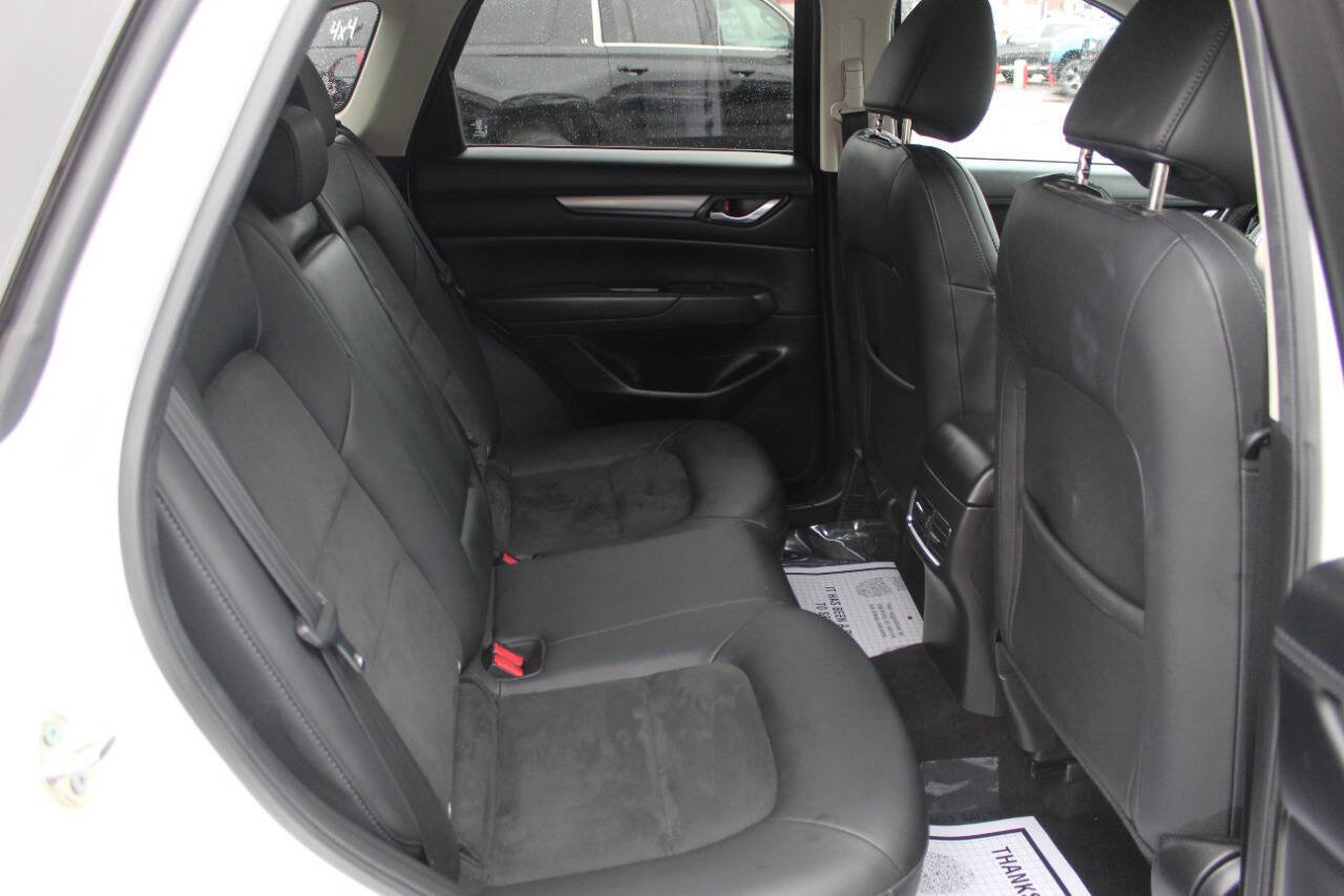 Used 2020 MAZDA CX-5 Touring FWD image 11