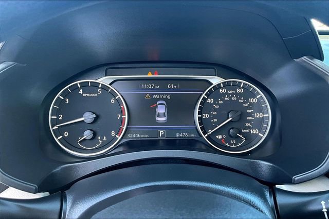 Used 2025 Nissan Altima 2.5 SV image 12