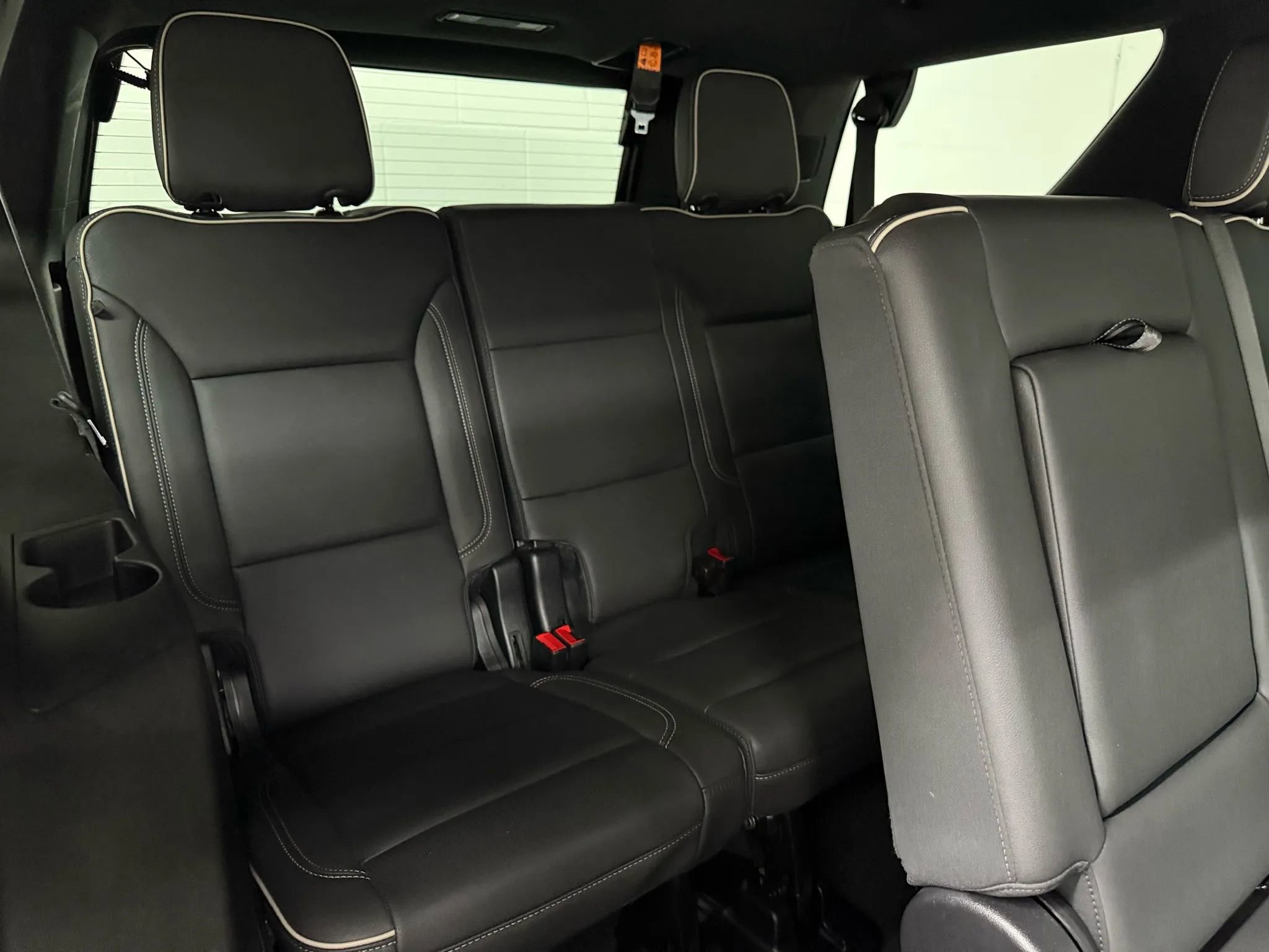 Used 2024 GMC Yukon SLT image 62