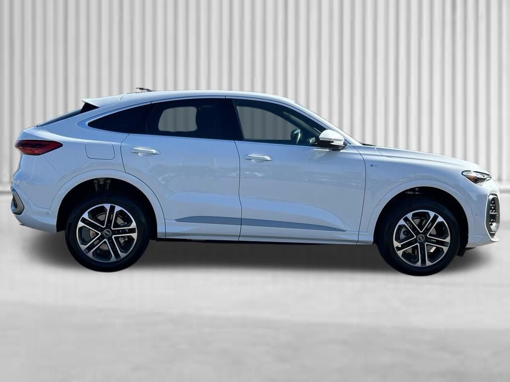 New 2026 Audi Q5 Premium Plus AWD/4WD image 6