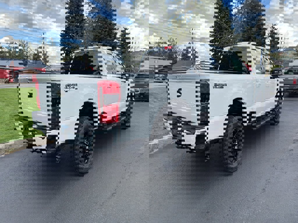 New 2026 Ford F350 XLT w/ XLT Premium Package image 5