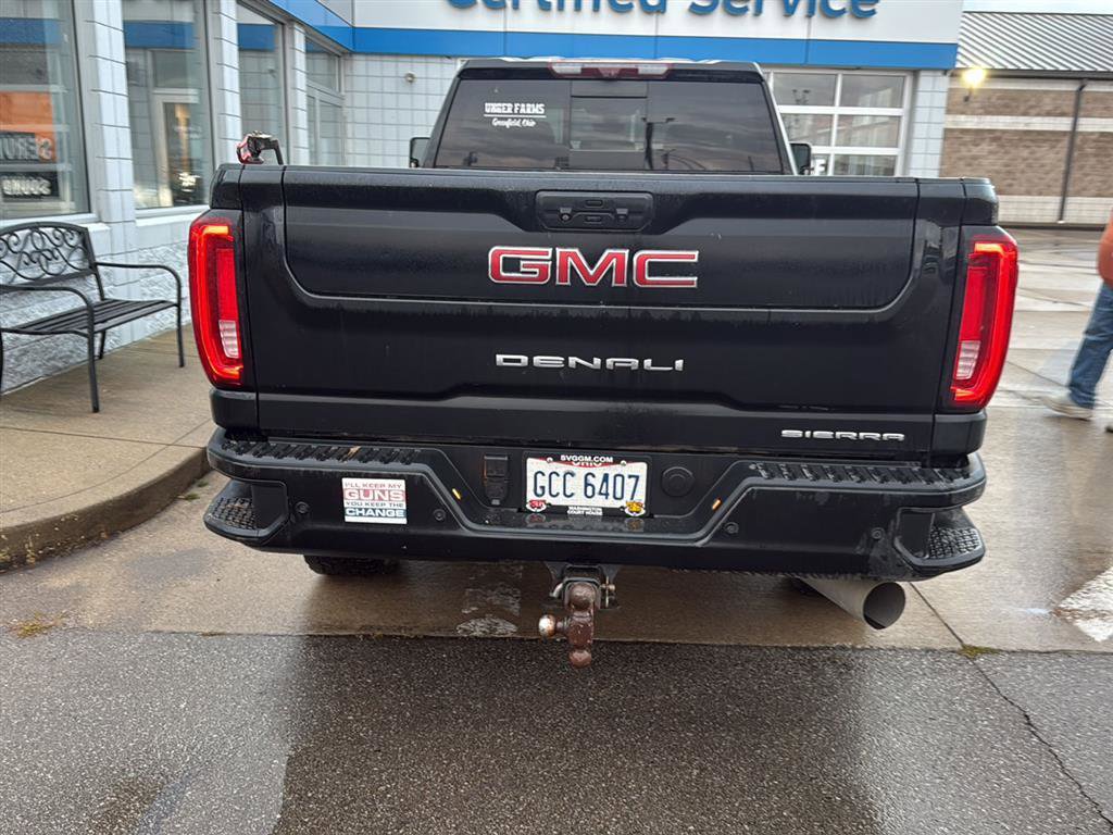 Used 2021 GMC Sierra 2500 Denali w/ Denali Black Diamond Edition image 6