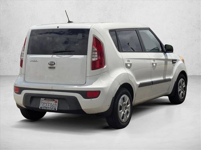 Used 2013 Kia Soul FWD image 5