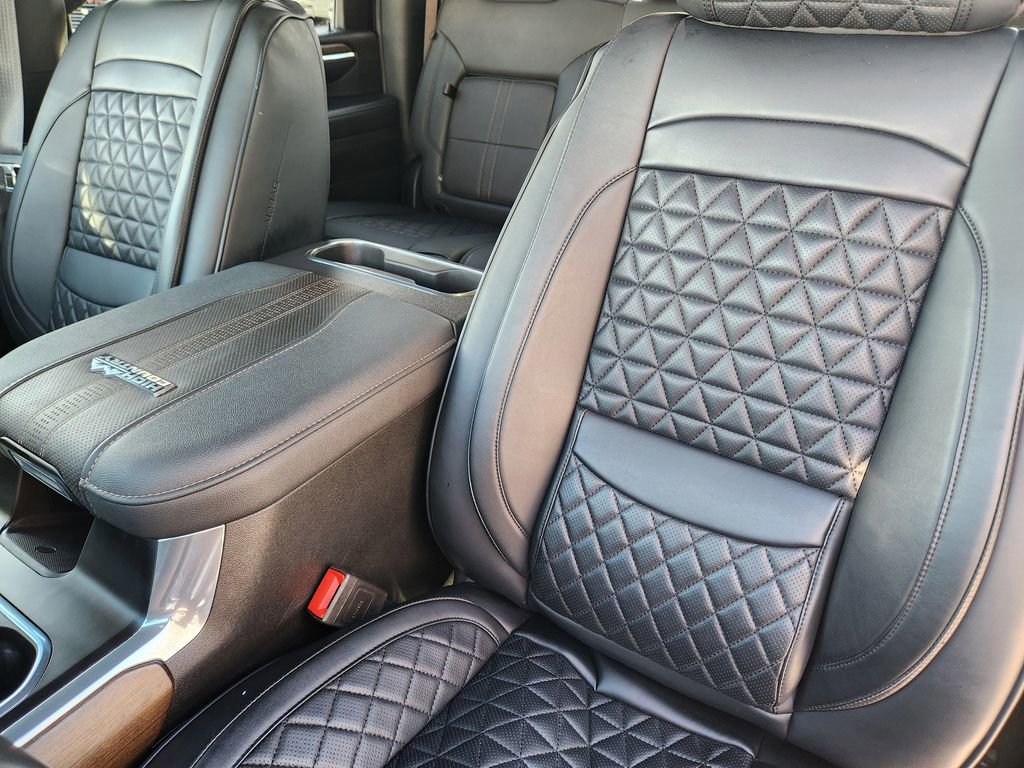 Used 2024 Chevrolet Silverado 3500 High Country w/ High Country Premium Package image 11