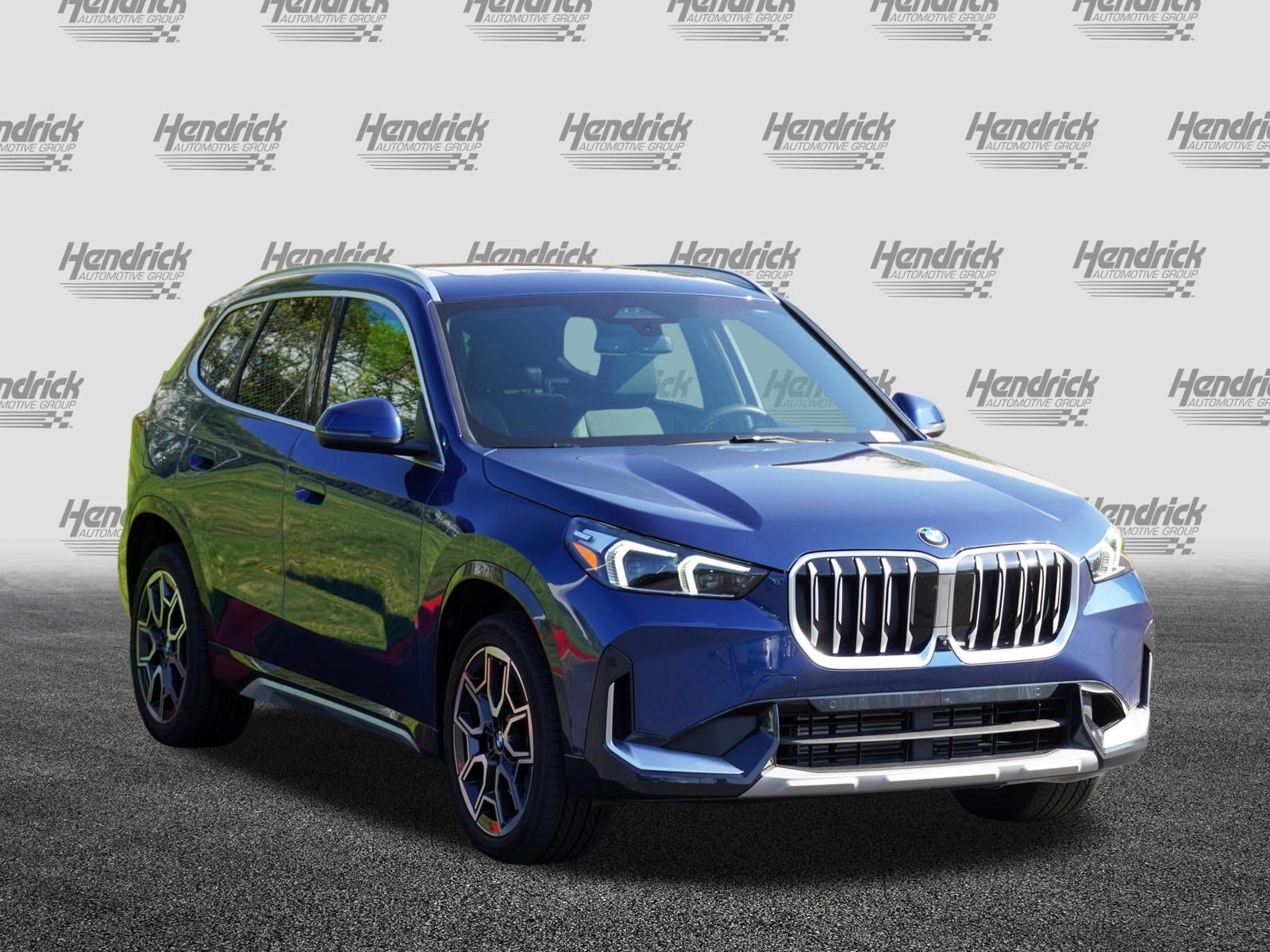 Certified 2025 BMW X1 xDrive28i AWD/4WD image 2