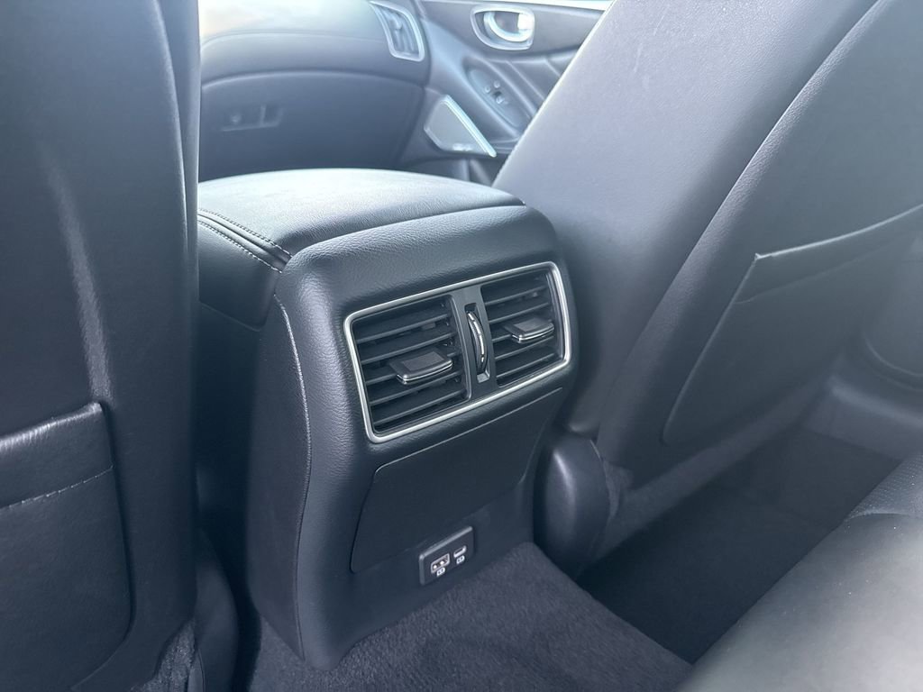 Used 2022 INFINITI Q50 Sensory image 20