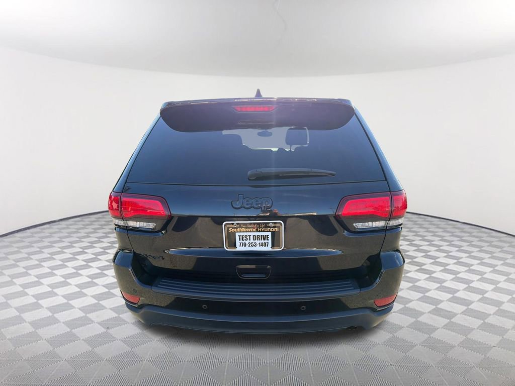 Used 2018 Jeep Grand Cherokee Laredo AWD/4WD image 6