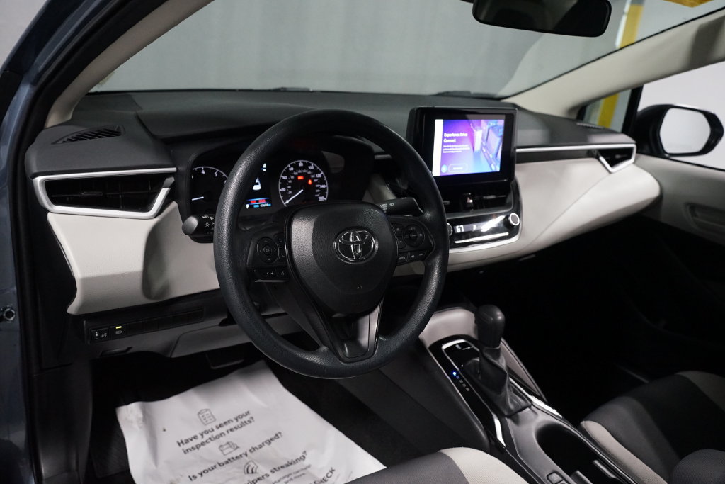 Certified 2025 Toyota Corolla LE FWD image 11