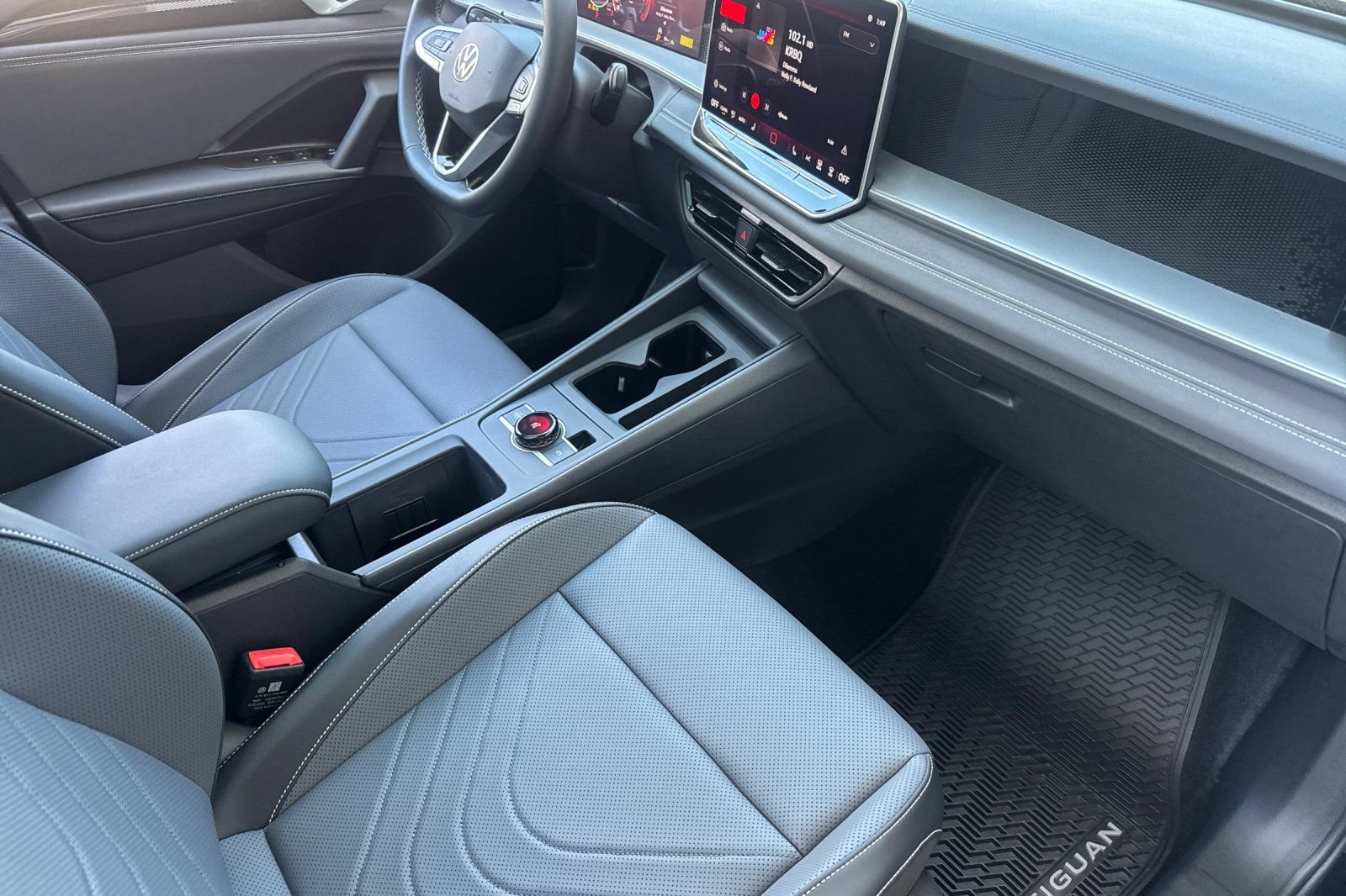 New 2026 Volkswagen Tiguan SE AWD/4WD image 16