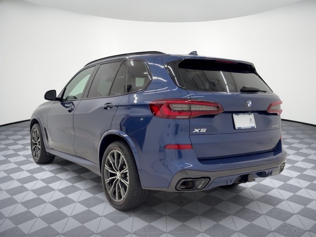 Used 2022 BMW X5 xDrive40i AWD/4WD image 3