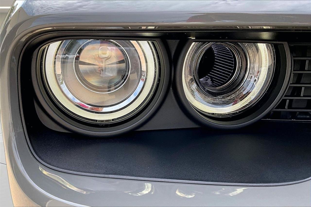 Used 2018 Dodge Challenger SRT Demon w/ Leather Front Seat Group RWD image 32