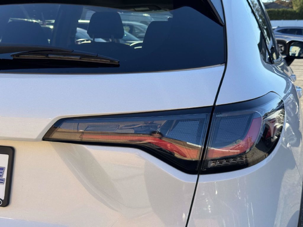 Used 2023 Honda HR-V EX-L image 10