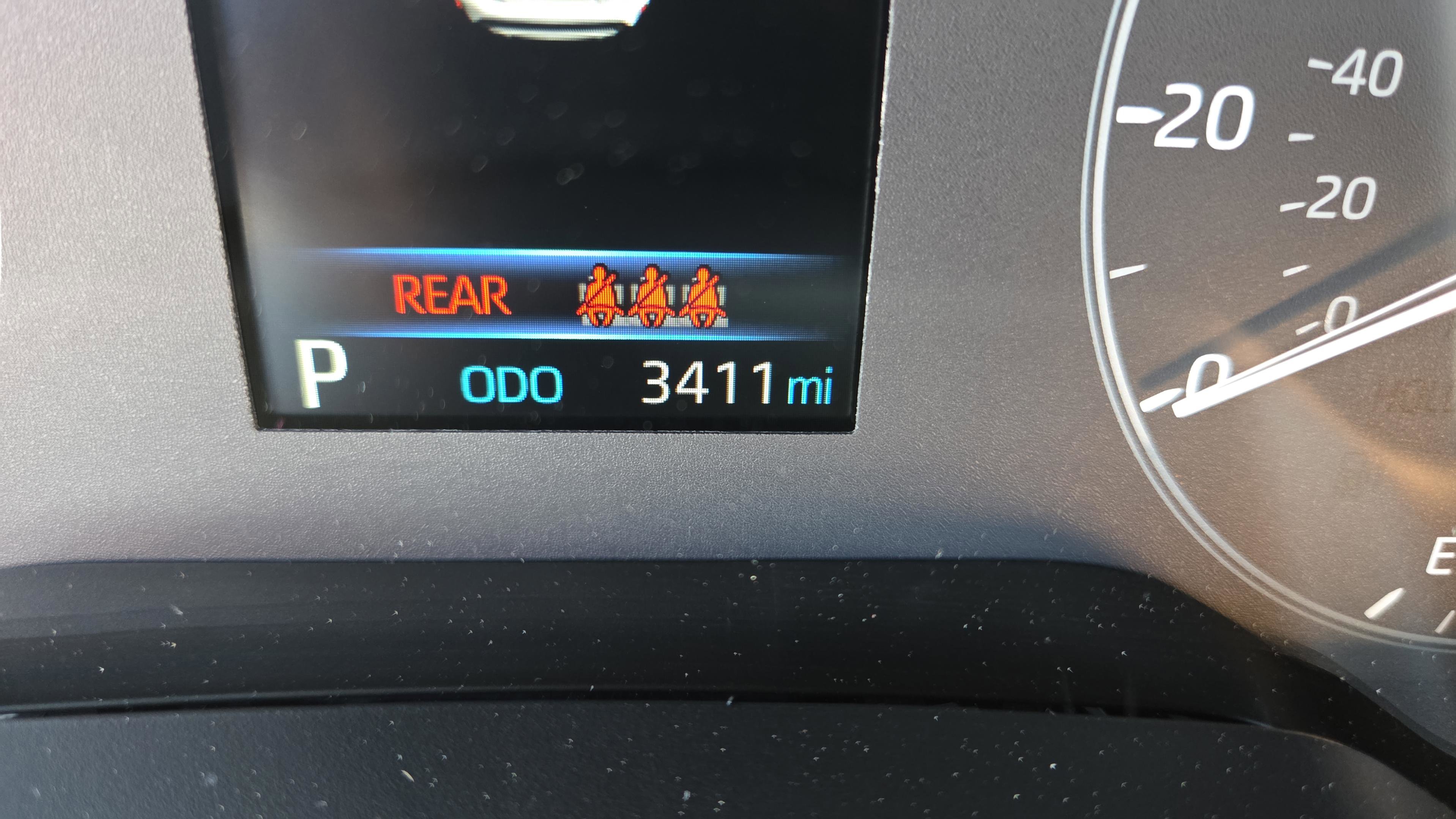 Used 2025 Toyota Corolla LE w/ Convenience Package image 17