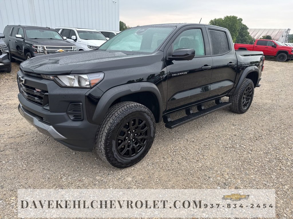 Used 2024 Chevrolet Colorado Trail Boss w/ Technology Package image 1