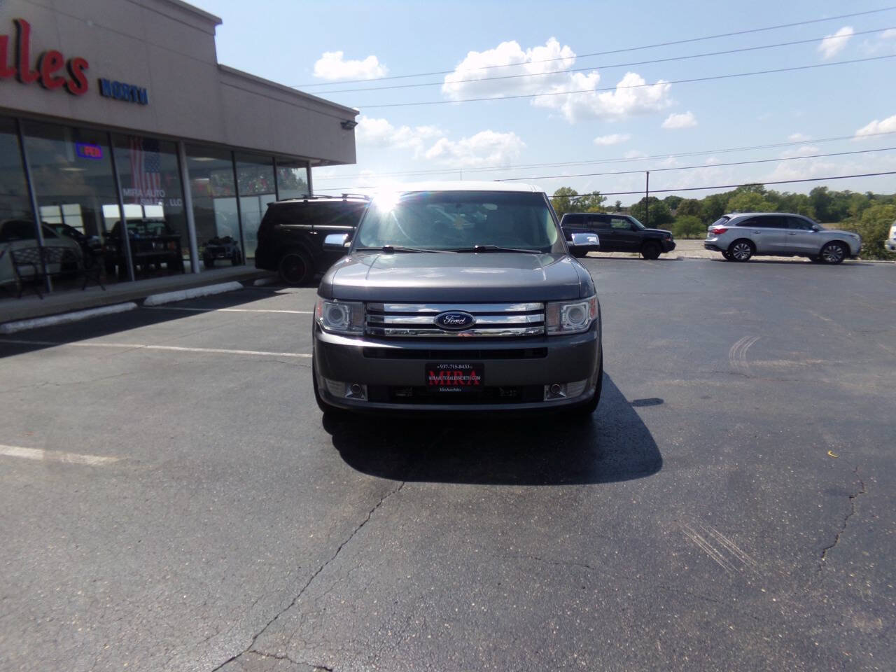 Used 2010 Ford Flex Limited FWD image 4