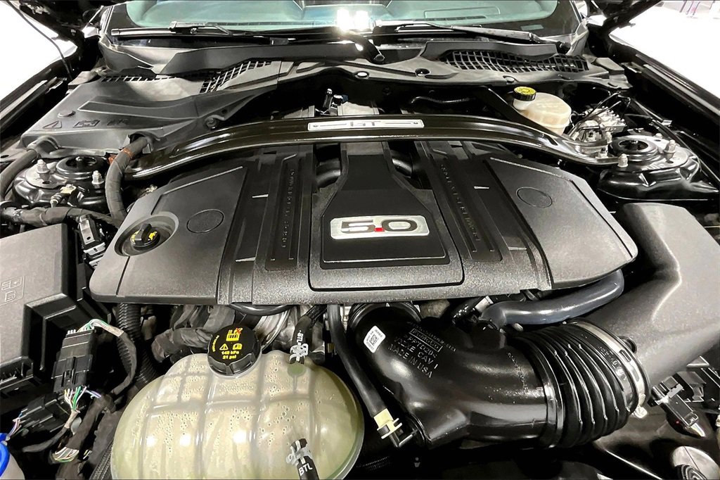 Used 2021 Ford Mustang GT Premium w/ Equipment Group 401A image 12