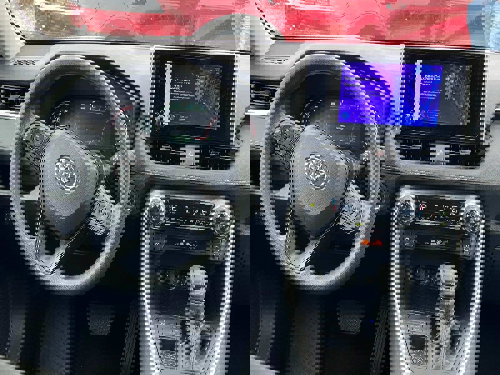 Used 2025 Toyota RAV4 XLE image 19