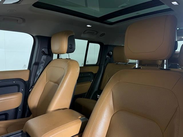 Used 2023 Land Rover Defender 130 First Edition AWD/4WD image 31