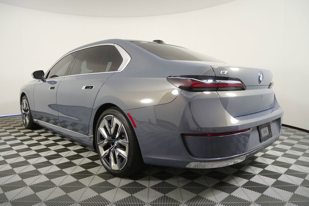 Certified 2025 BMW i7 eDrive50 image 5