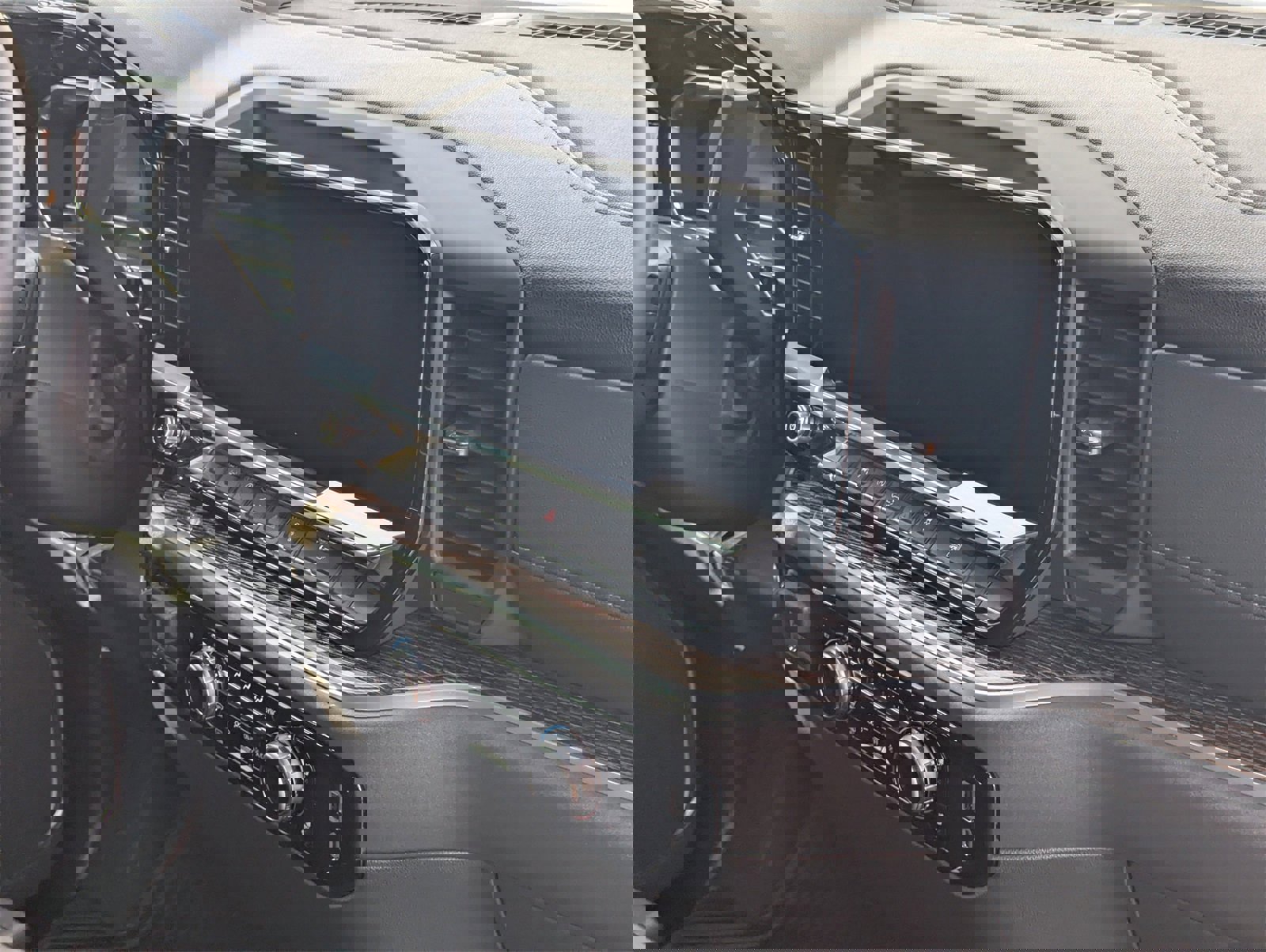 Used 2025 GMC Sierra 1500 Elevation image 8