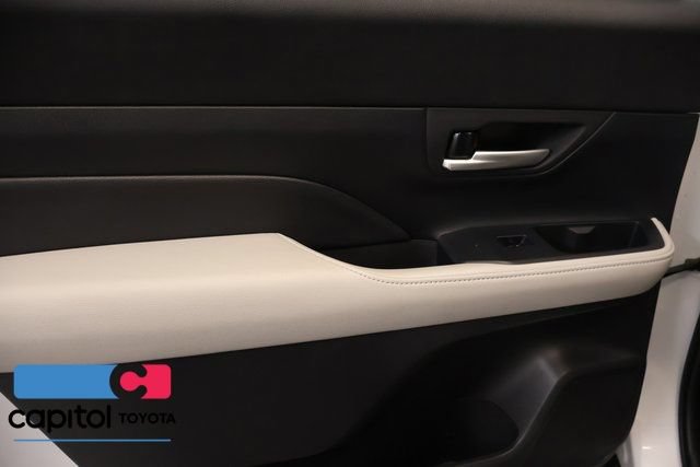 Certified 2025 Toyota Grand Highlander AWD image 31