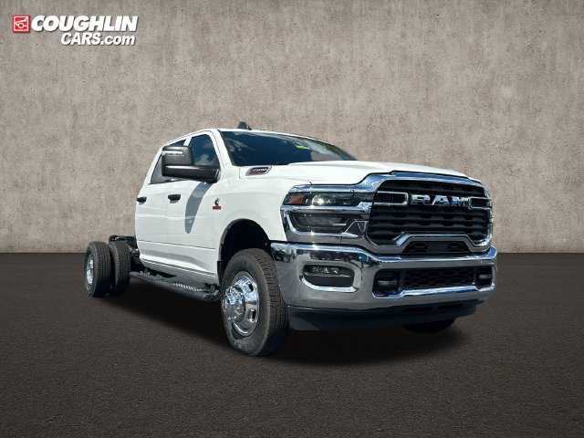New 2026 RAM 3500 Tradesman w/ Chrome Appearance Group A