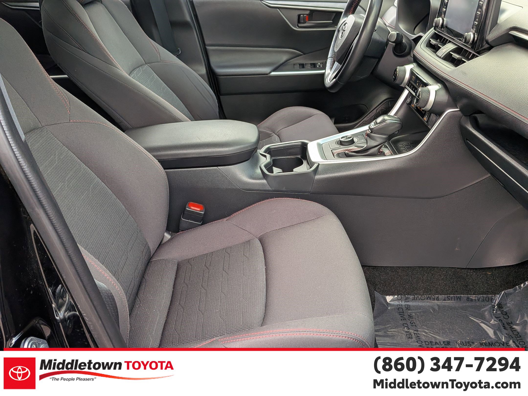 Used 2021 Toyota RAV4 SE w/ Weather & Moonroof Package AWD/4WD image 31