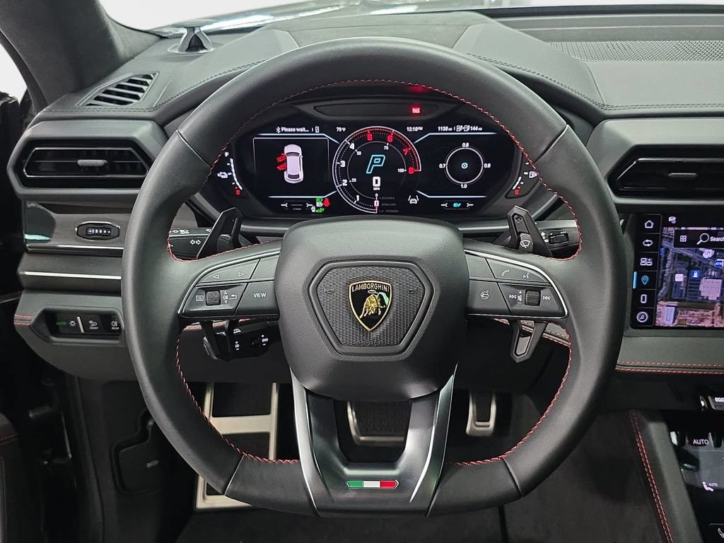 Used 2025 Lamborghini Urus SE AWD/4WD image 13