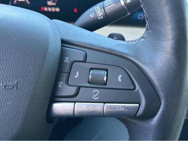 Certified 2024 Cadillac XT4 Luxury w/ Cold Weather Package FWD image 28