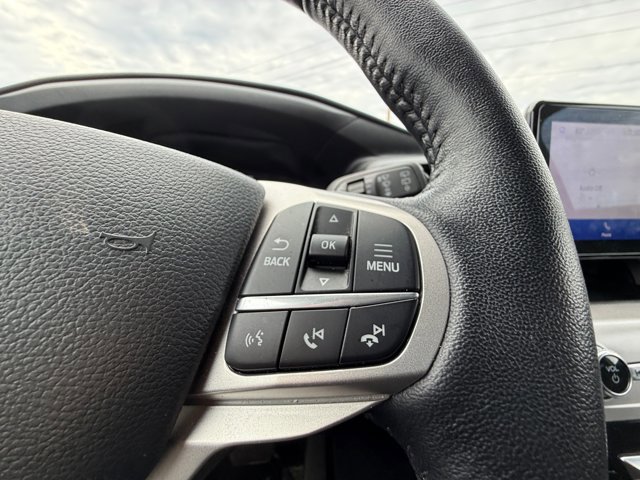 Used 2023 Ford Explorer XLT image 18