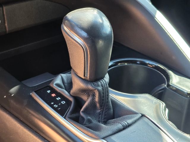 Used 2020 Toyota Camry SE image 29