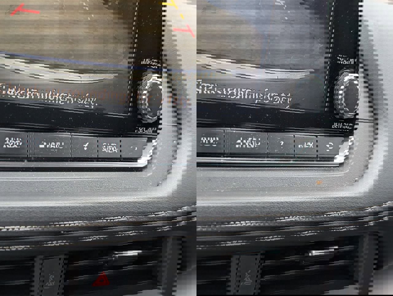 Used 2023 Nissan Rogue SV image 16