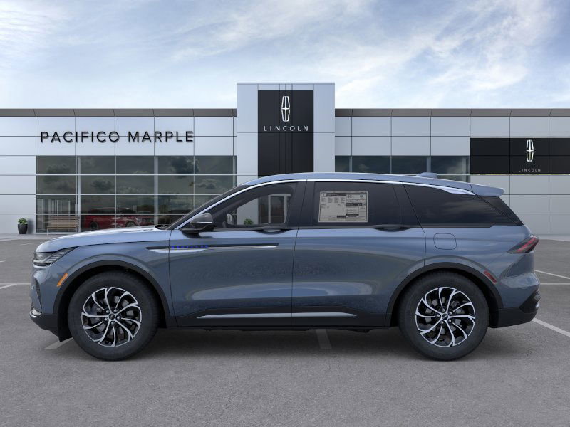 New 2026 Lincoln Nautilus Premier image 3