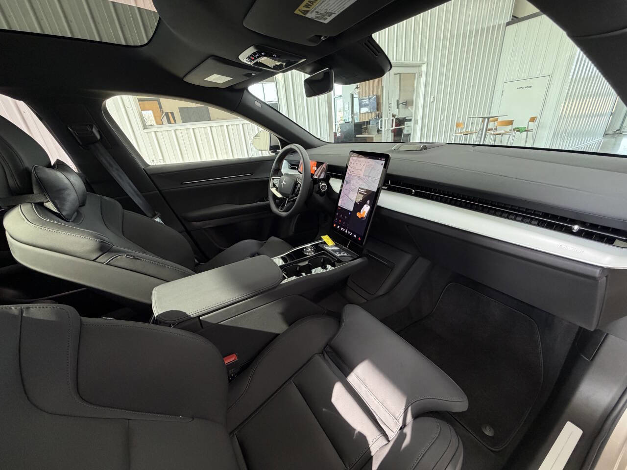Used 2025 Polestar Polestar 3 image 36