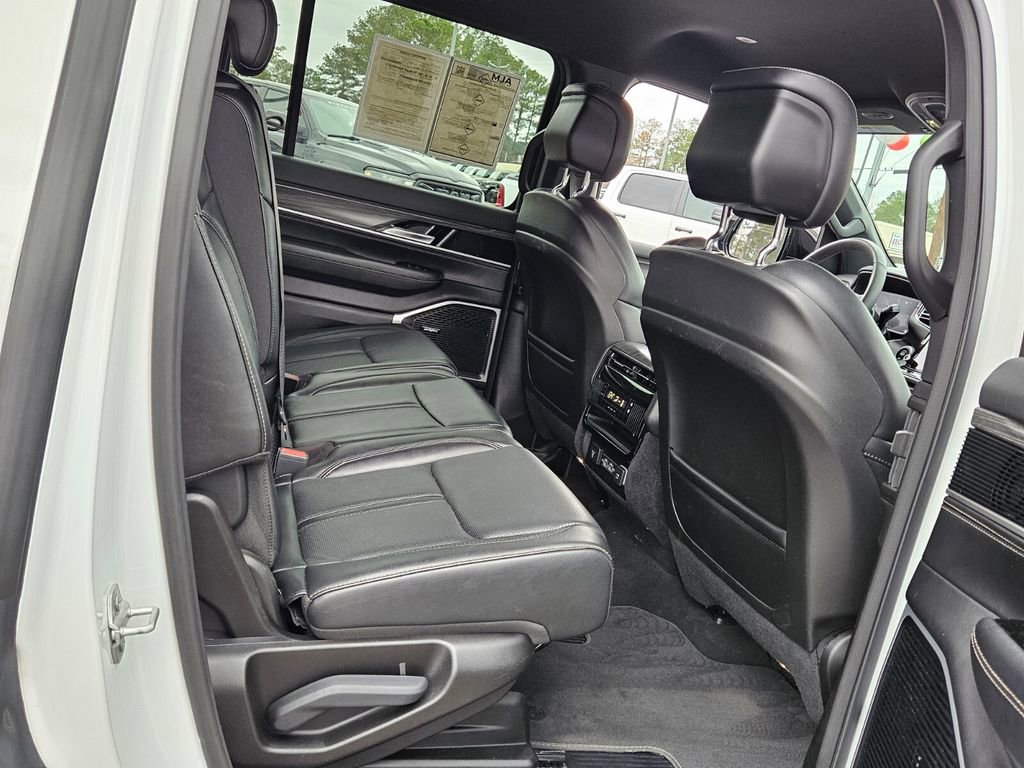 Used 2023 Jeep Wagoneer Series II image 15