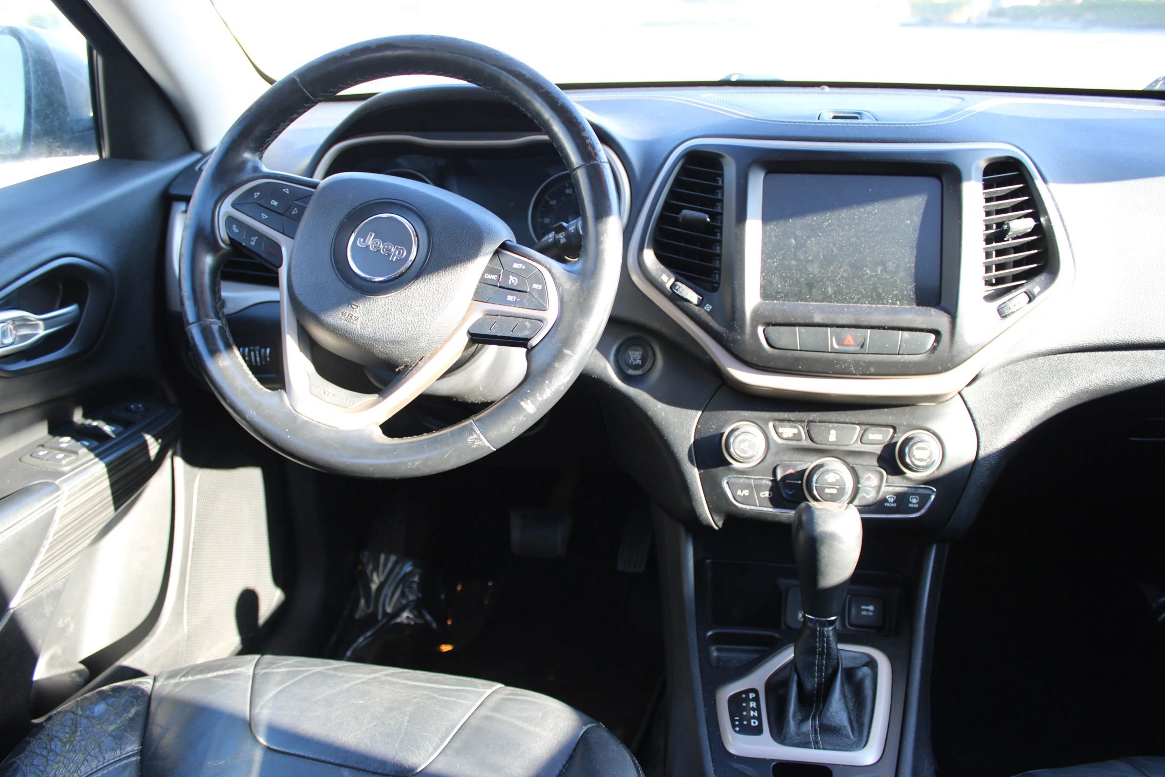 Used 2014 Jeep Cherokee Limited image 13