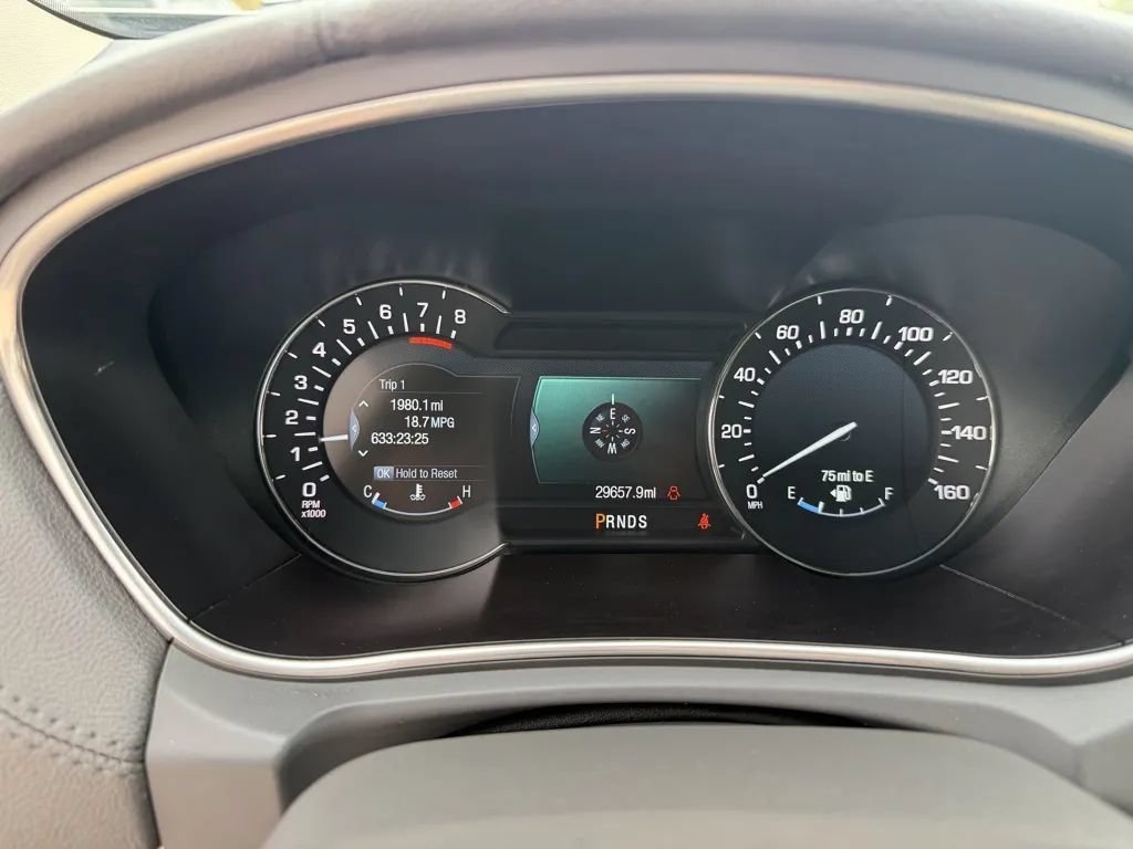 Used 2016 Lincoln MKX Select w/ Select Plus Package FWD image 16