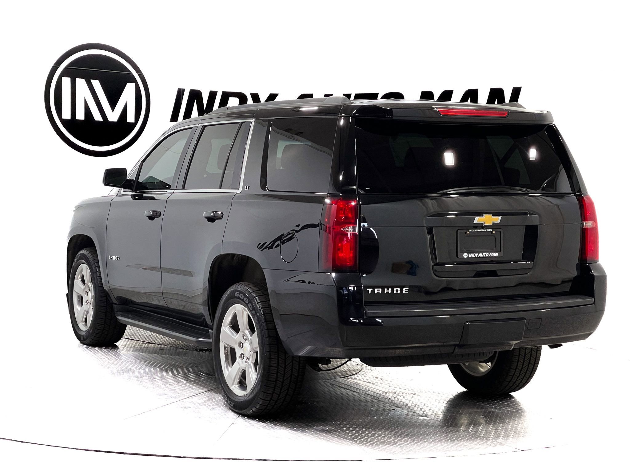 Used 2018 Chevrolet Tahoe LT w/ Luxury Package AWD/4WD image 6